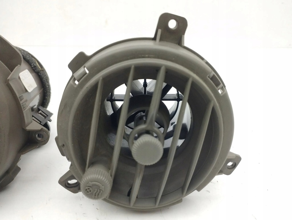 фото №7, Chrysler pt cruiser 2002 комплект боковая решётка обдув панели приборной панели