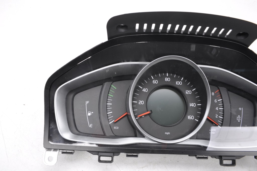фото №7, Volvo s60 ii v60 2.0 t4 счетчик приборы 31453098