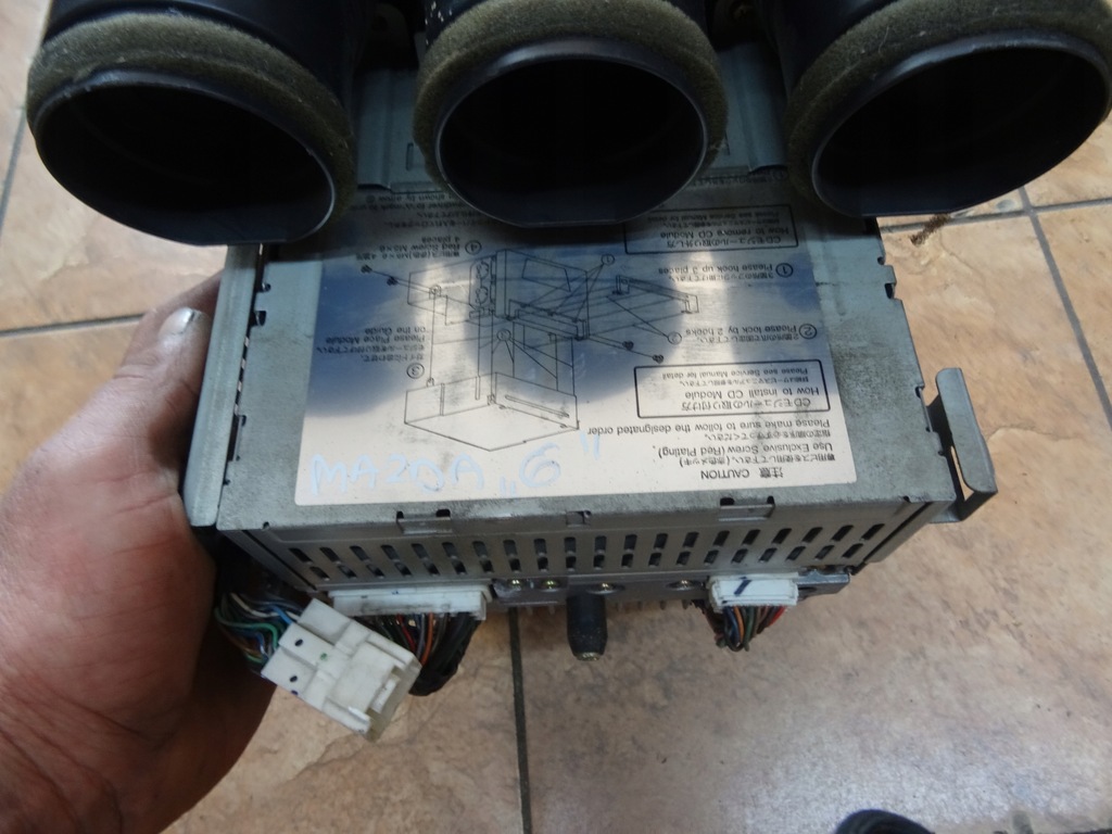 фото №6, Mazda 6 панель средний радио