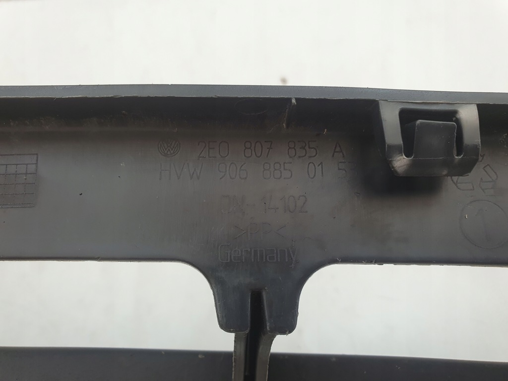 фото №8, Решётка бампера перед vw crafter i 2e0807835a