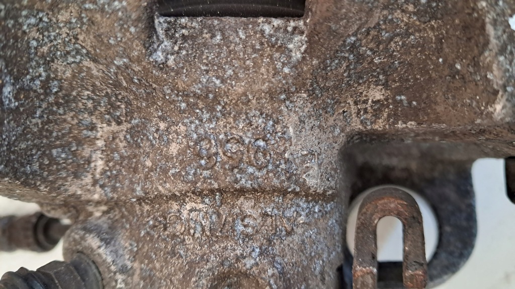 фото №11, Citroen c5 iii x7 задній супорт гальмівний правий лівий