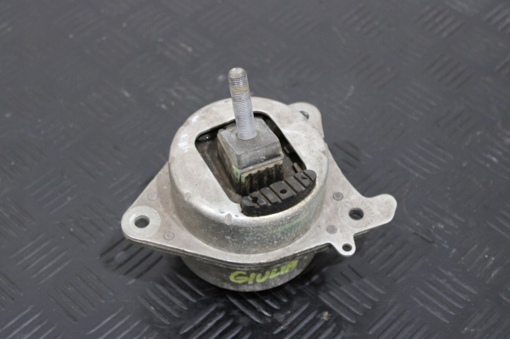 фото №1, Кронштейн подушка двигуна 00505484710 alfa romeo giulia veloce