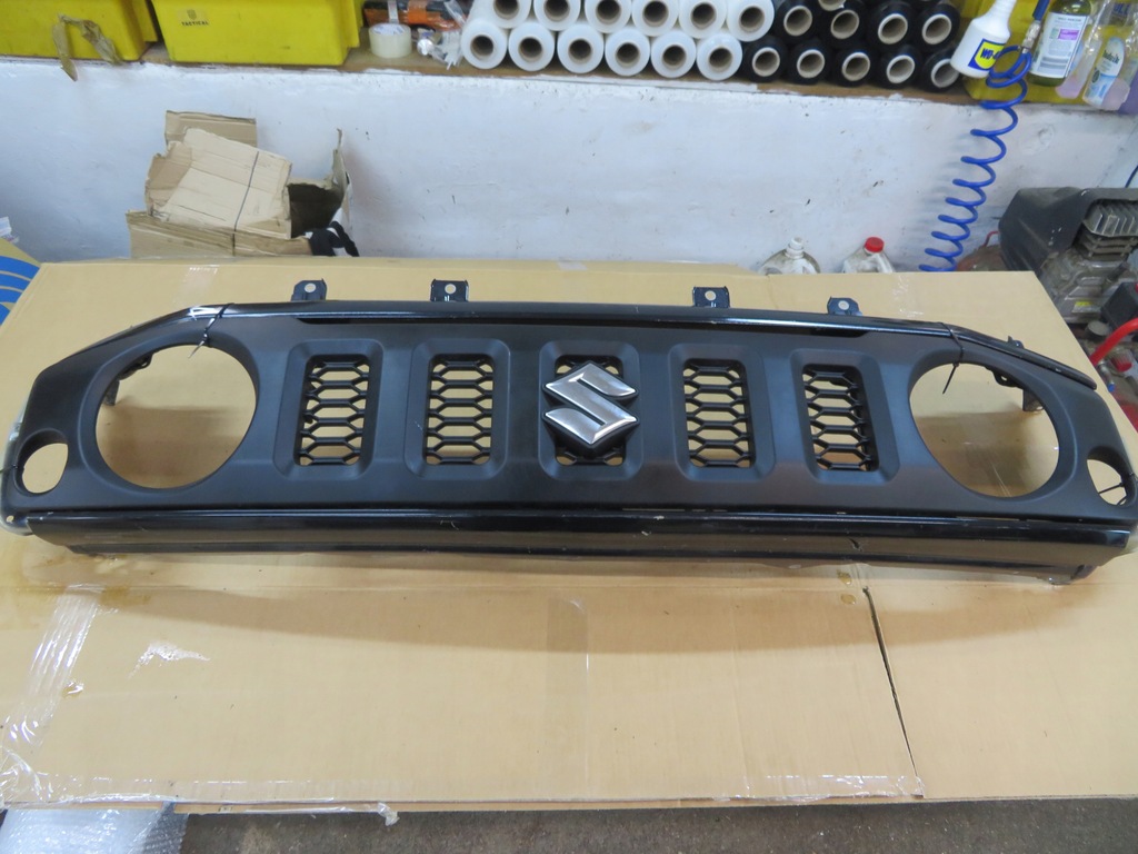 фото №1, Решітка радіатора решітка радіатора suzuki jimny 18- 72111-78r0