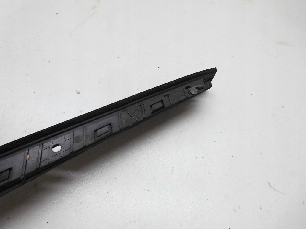 фото №9, Молдинг скло передньої 5p0854319b seat altea 5p toledo iii ліва оригінал
