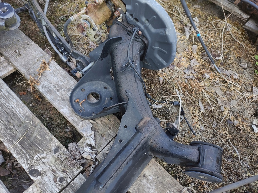 фото №3, Kia carens iv lift балка подвеска задняя oś 2016 rok