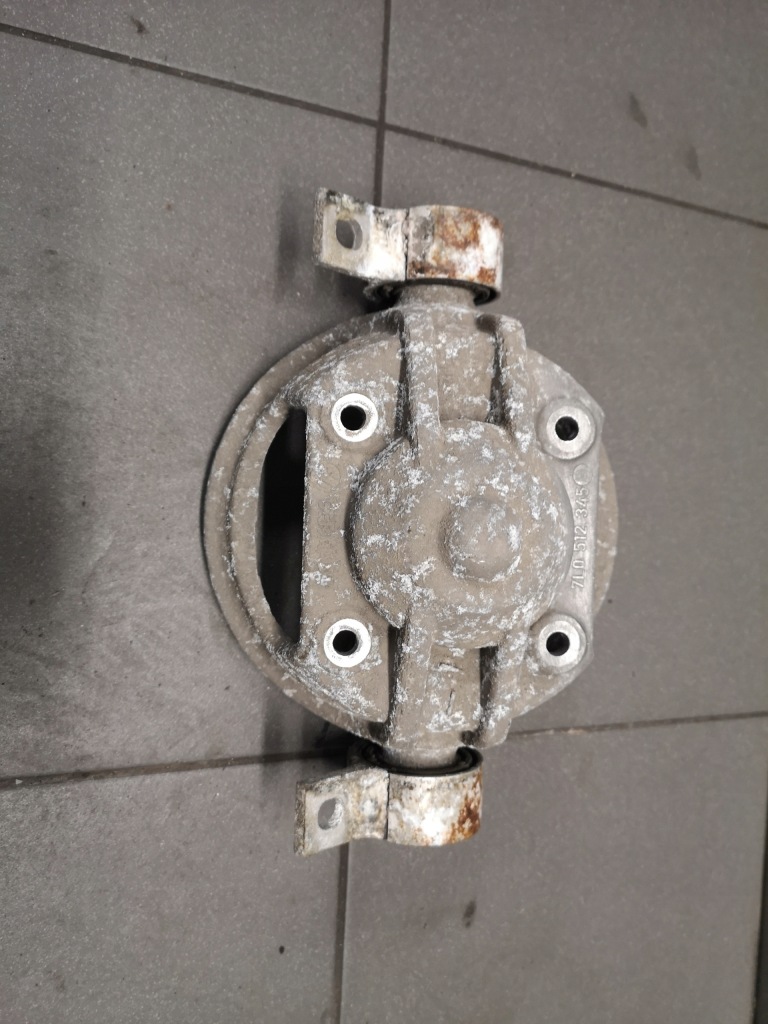 фото №1, Кронштейн амортизатора задняя vw touareg 7l0512345b