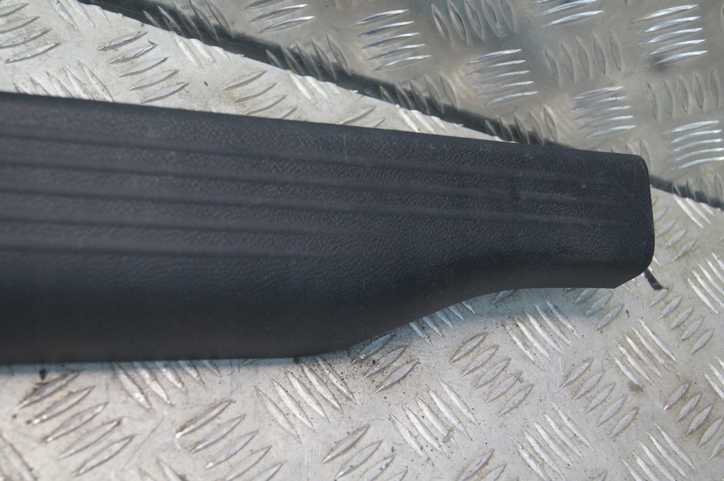 фото №7, Dodge challenger lift молдинг накладка поріг права 631648876