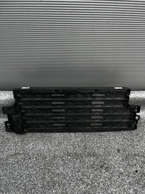 фото №1, Шторка воздуховод воздуха jaguar f-pace lift