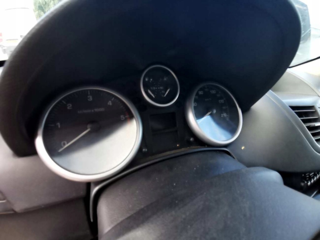 Купити Peugeot 207 стартер 2008 1.4l 9662854080