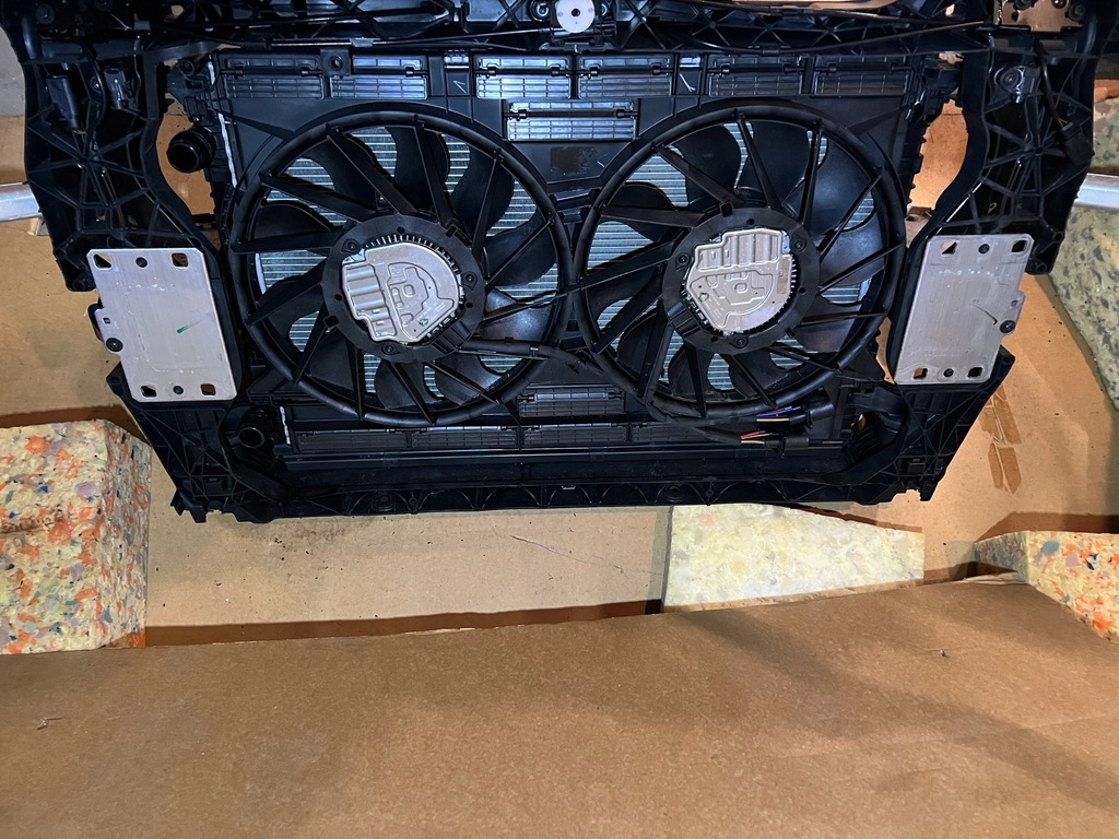 фото №13, Audi q5 80a fy 2,0 tdi pas передний радиатор комплект przedlift