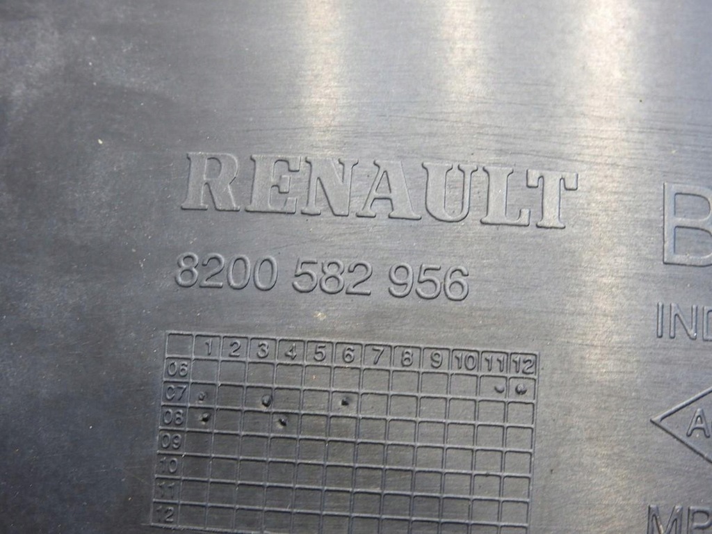 фото №6, Підкрилок лівий задня renault clio iii kombi 8200582956