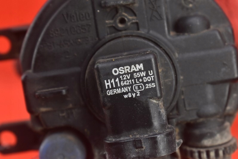 фото №9, Протитуманна фара лівий перед передній 81220-00041 toyota corolla e15 06-13