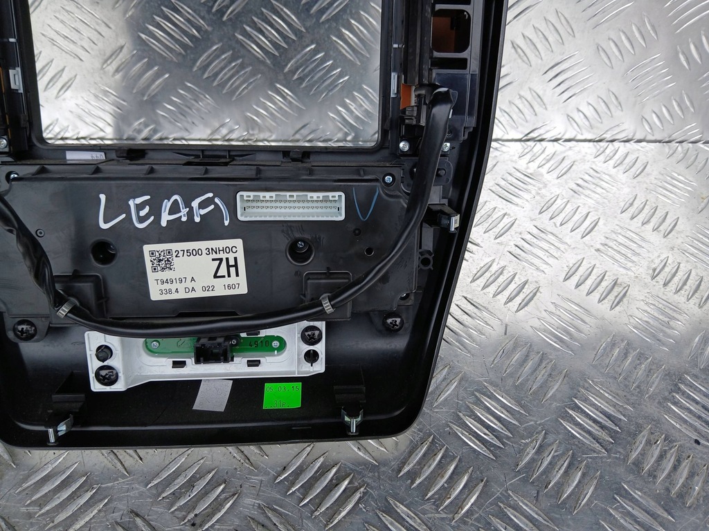 фото №13, Nissan leaf i ze0 панель средний решётка обдув рамка 682603nl0a 2015r