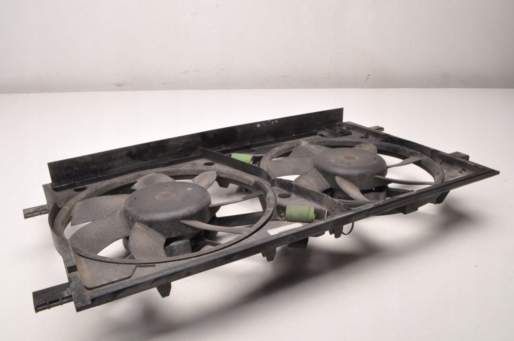 Opel insignia a 2.0 cdti 131km вентилятор радиатора 13241739 p8651005 в Украине