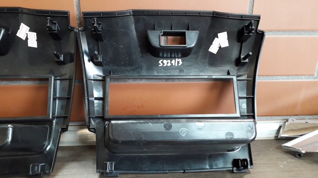 фото №7, Isuzu d-max рамка радіо 1 din - консоль полиця