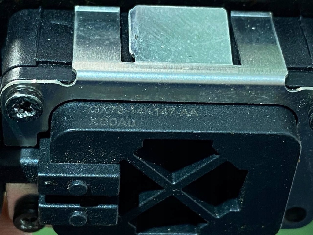 фото №3, Переключатель открывания крышки rr velar gx7314k147aa