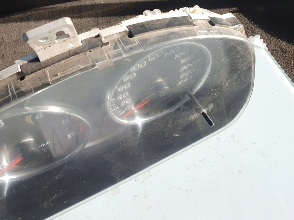 фото №6, Mazda 6 2004 счетчик / спидометр