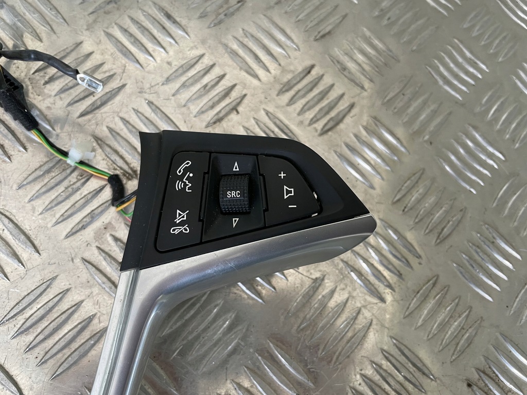 фото №3, Opel astra j кнопки рамка мультифункція bdb