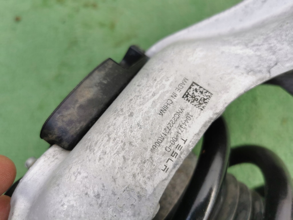 фото №8, Tesla model 3 амортизатор левый перед передний кронштейн 1044363-00-f