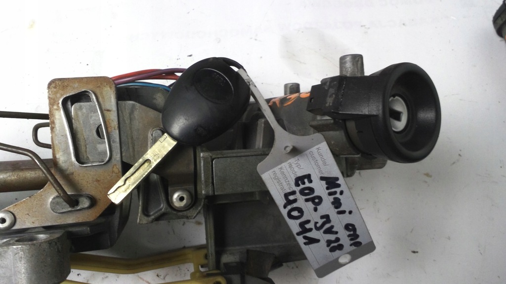 фото №4, Mini cooper one r50 замок зажигания с ключ