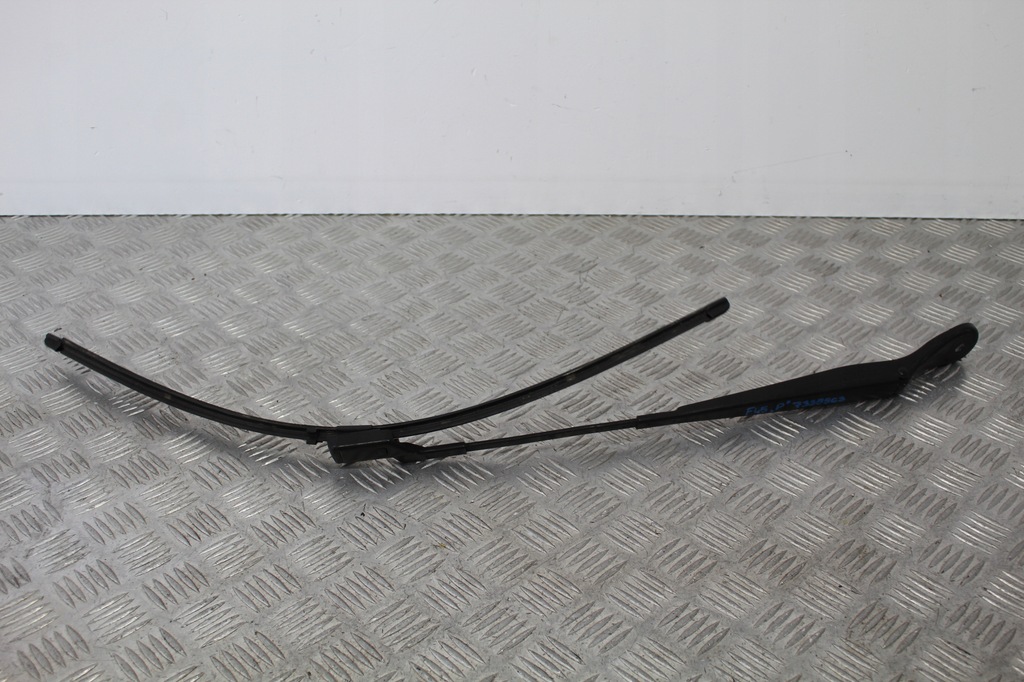 фото №1, Рычаг дворники правое bmw 2 f45 7335963