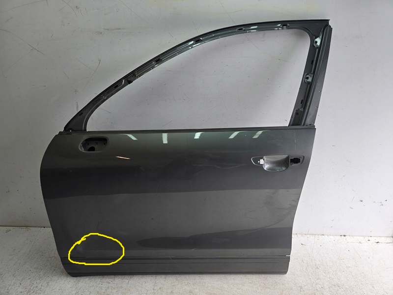 фото №1, Porsche cayenne 7p дверь