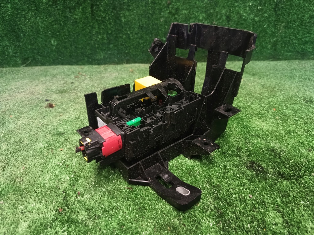 фото №1, Opel crossland коробка предохранителей 9812661980