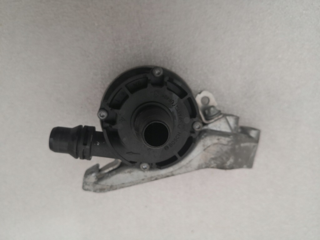 фото №1, Дополнительная помпа wody mercedes w213 a0005005400