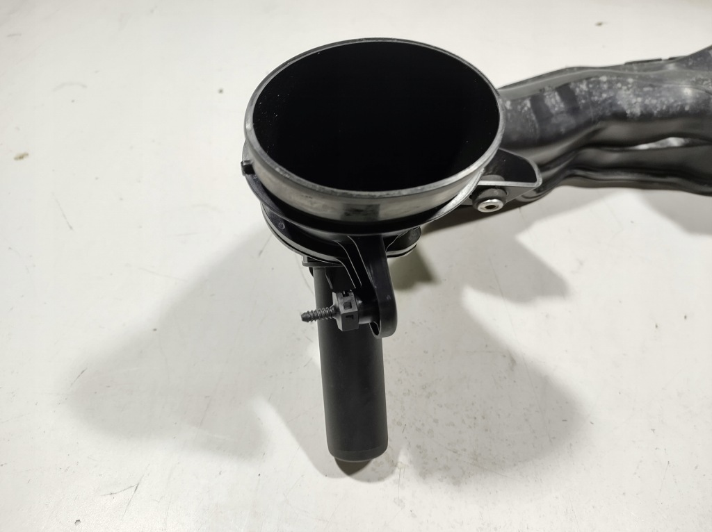 фото №6, Volvo v40 15r - труба шланг повітря 31370135