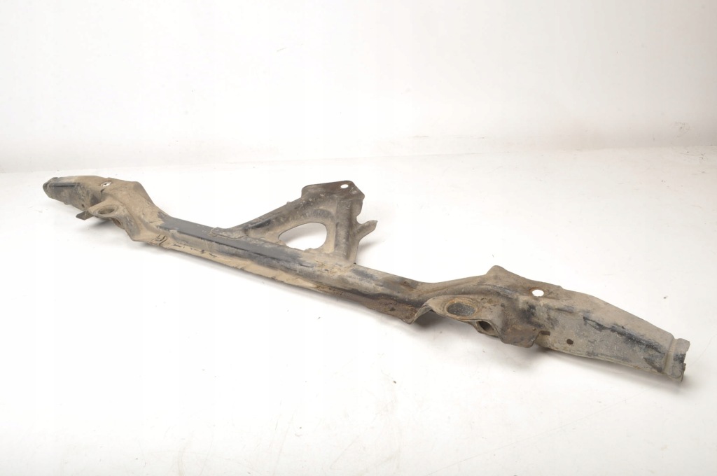 фото №1, Mercedes w245 нижняя балка радиатор