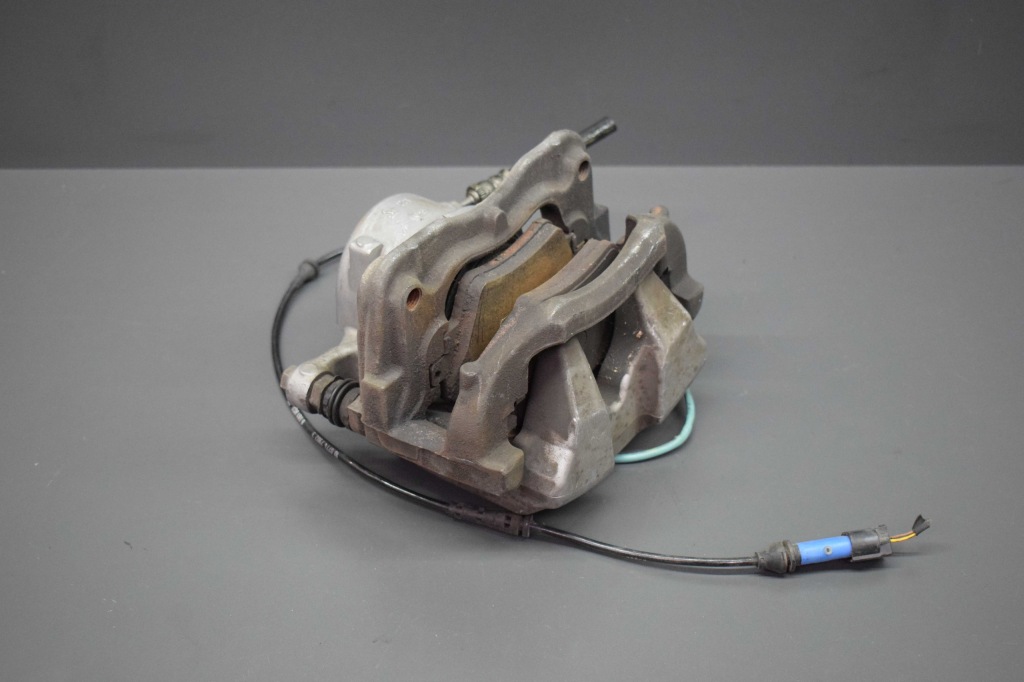 фото №6, Суппорт прижим левый bmw 3 g20 g21 5 g30 g31 x3 g01