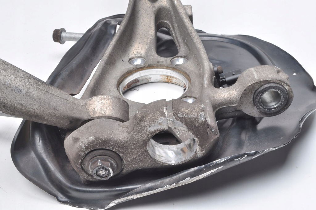 фото №7, Bentley bentayga audi rsq8 4.0 tdi поворотний кулак ліва передня 4m0407559a