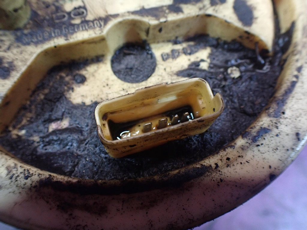 Peugeot 307 01-05 2.0 hdi насос топлива 1490373080 в Украине