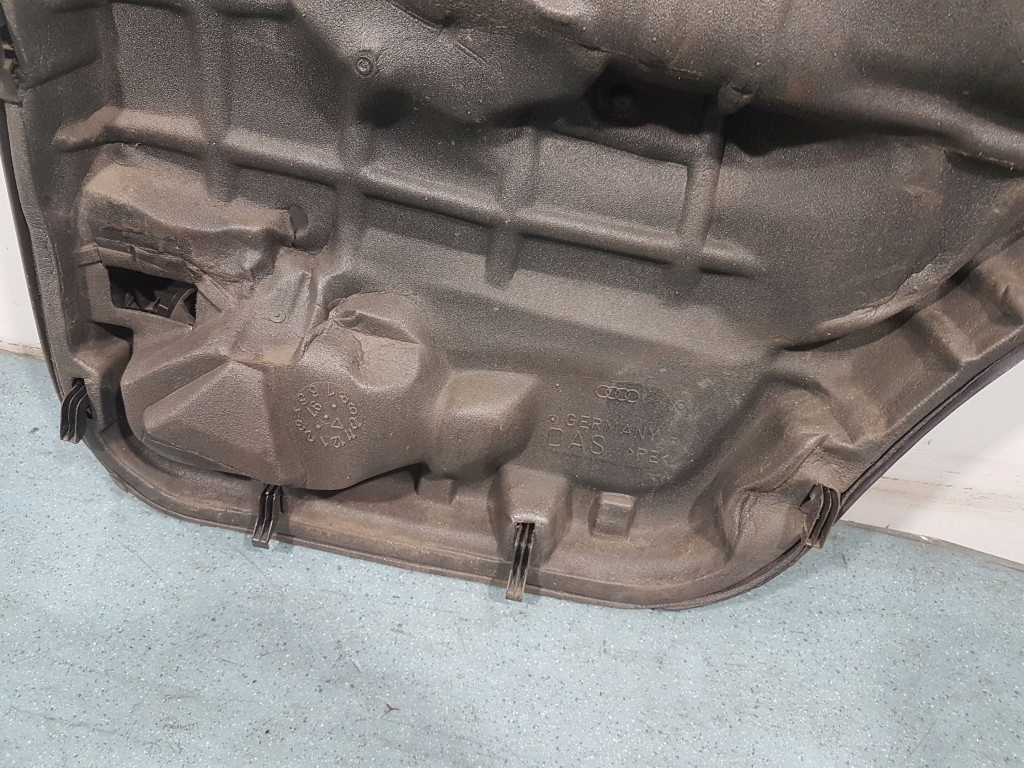 Audi a4 b5 обивка дверь задний  левая в Украине