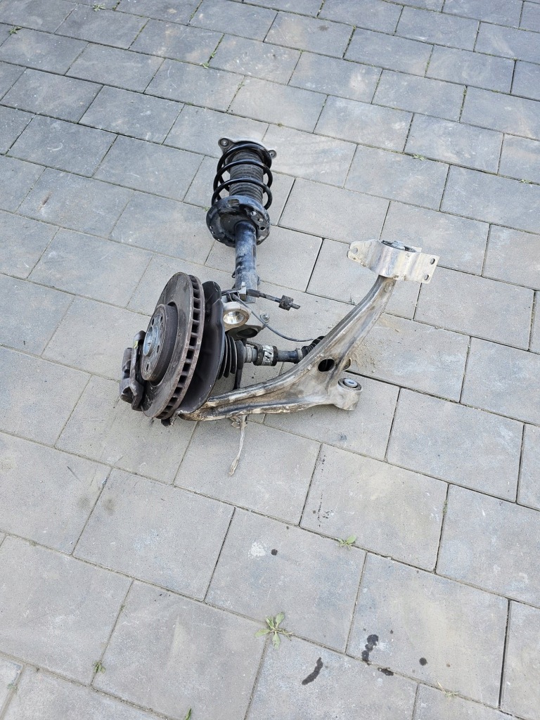 Купити Амортизаторна стійка поворотний кулак mercedes gla 247 лівий