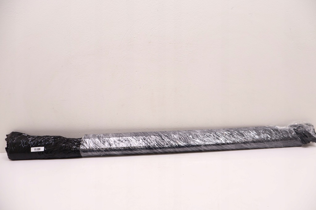 фото №12, Volvo xc40 молдинг порог левая 31448223