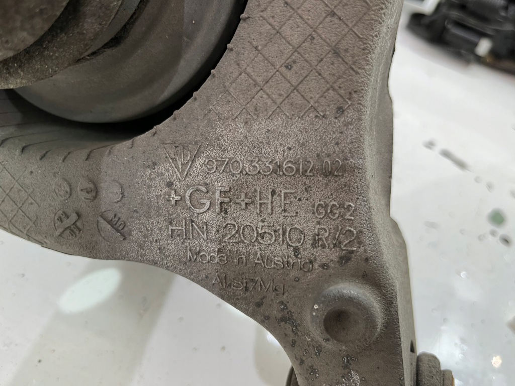 фото №5, Поворотный кулак правый задняя panamera 970 4s комплект