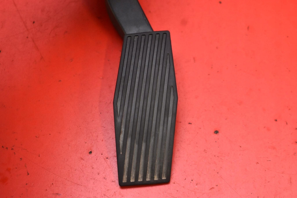 фото №6, Потенциометр педаль газа 13237352 dg opel insignia a 2.0 cdti 160km 08-14