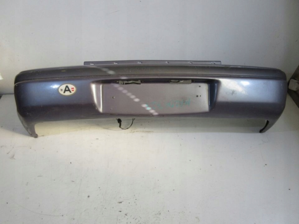 Купити Mazda 323 бампер задня задній