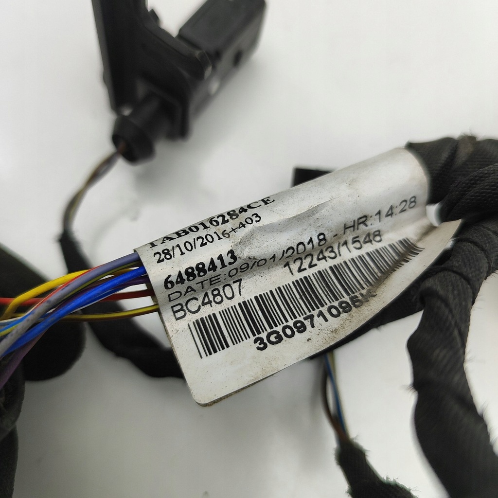 фото №7, Volkswagen passat b8 2018 жгут трубопровод датчика парковки pdc