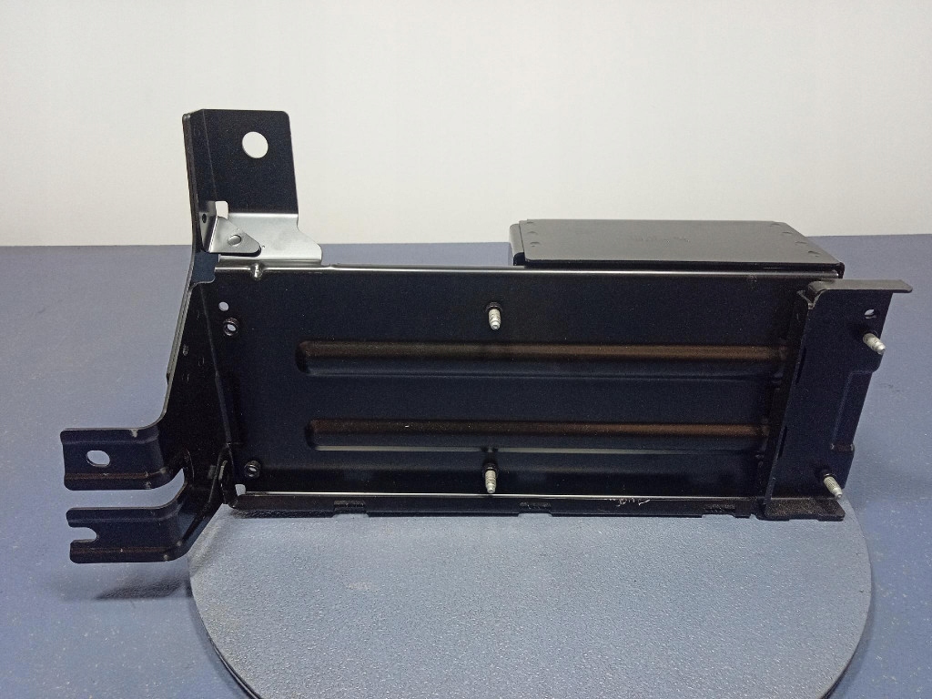 Porsche cayenne 3 9y держатель кронштейн аккумулятор 4m0915524j Недорого