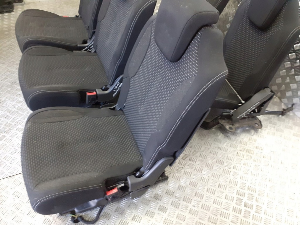 фото №15, Сиденья заднее сиденье + обшивки i задний ряд citroen c4 picasso 1.6 hdi