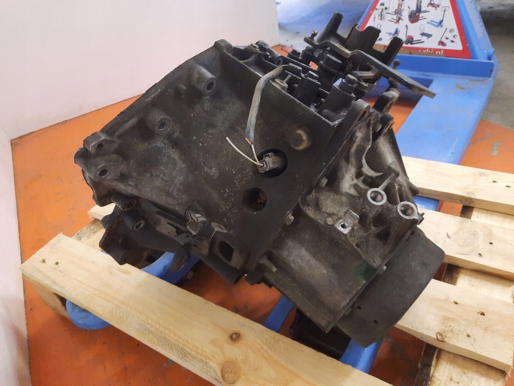 фото №8, Citroen c5 i 01-04 2.0mt 140km коробка передач передач механическая 20dl31 ew10d