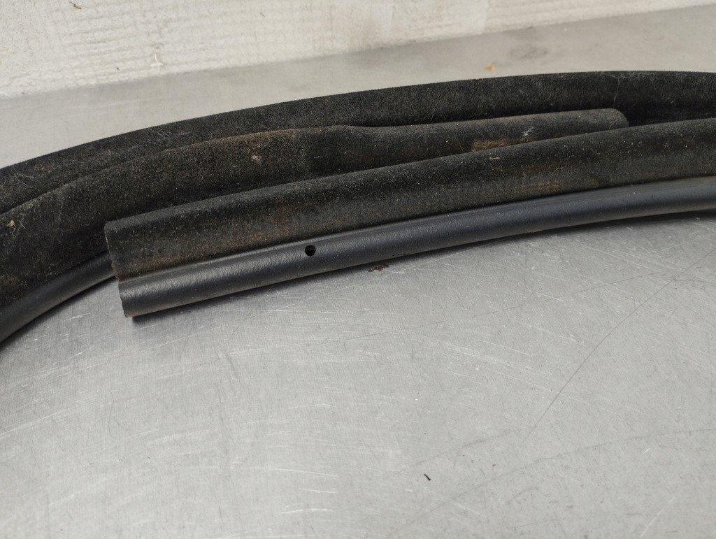 фото №13, Bmw e91 прокладка дверь правый задняя 7119966