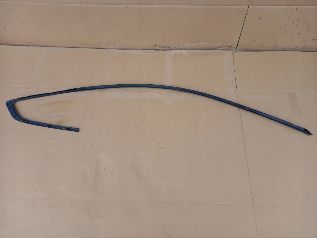 фото №4, Aston martin vantage молдинг дах двері oryg!