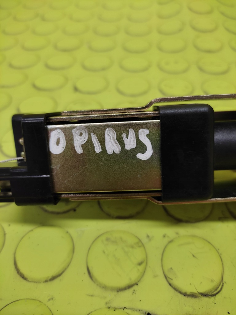 фото №6, Kia opirus выключатель привод крышка заливной топлива