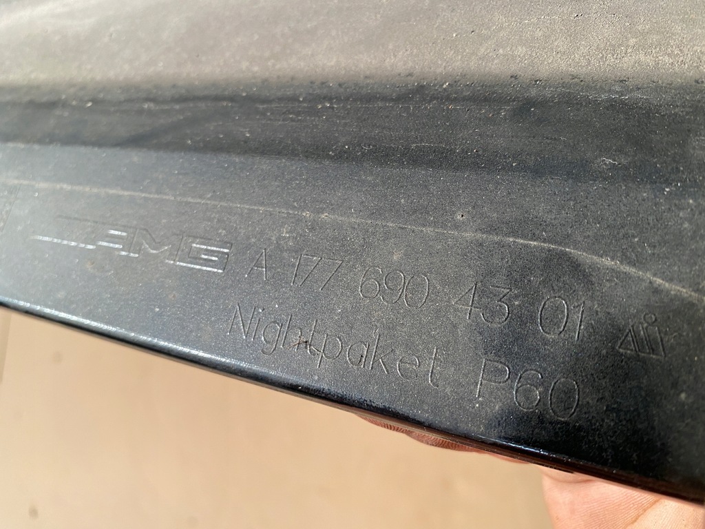 фото №9, Mercedes a-klasa w177 amg молдинг порог левая