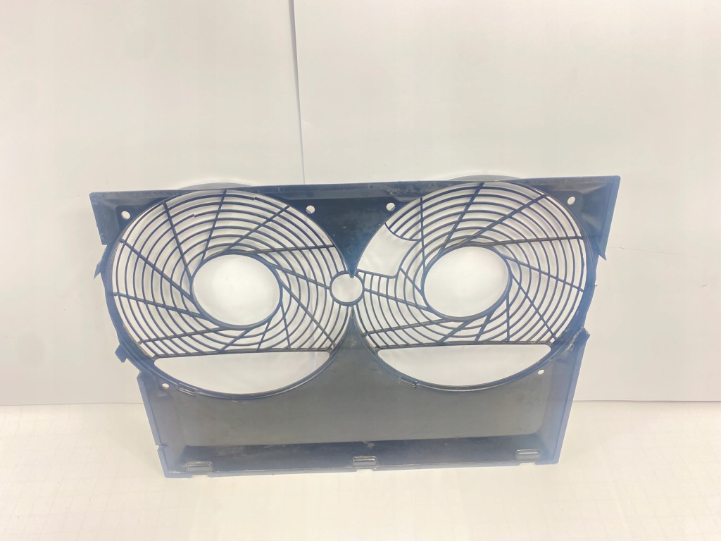 Захист вентиляторів радіатора mercedes w124 e280 e320 300e-24 300e 260e Ціна