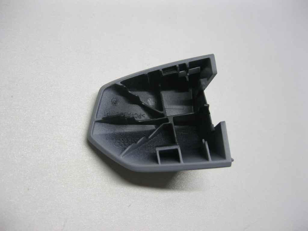 фото №2, Заглушка правая ручка дверь перед audi q8 18-21