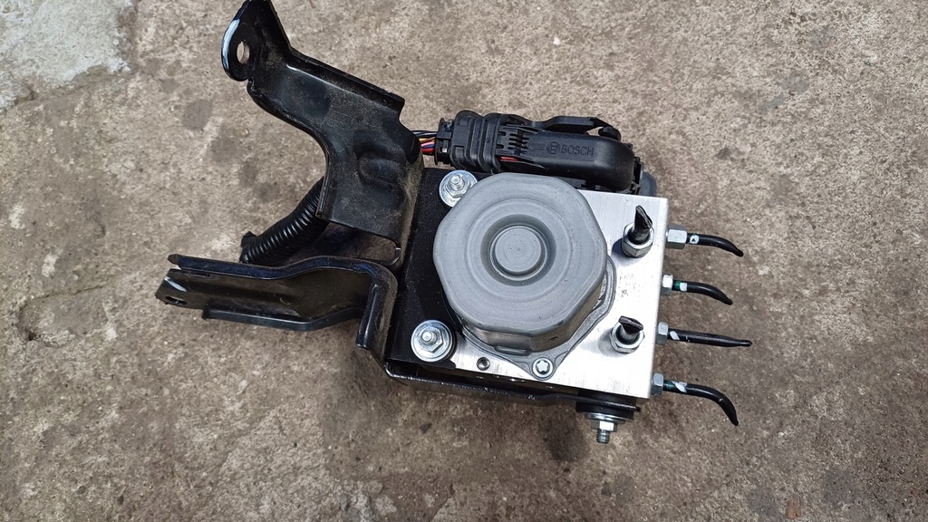 фото №1, Nissan micra k14 насос abs 476605fa0a